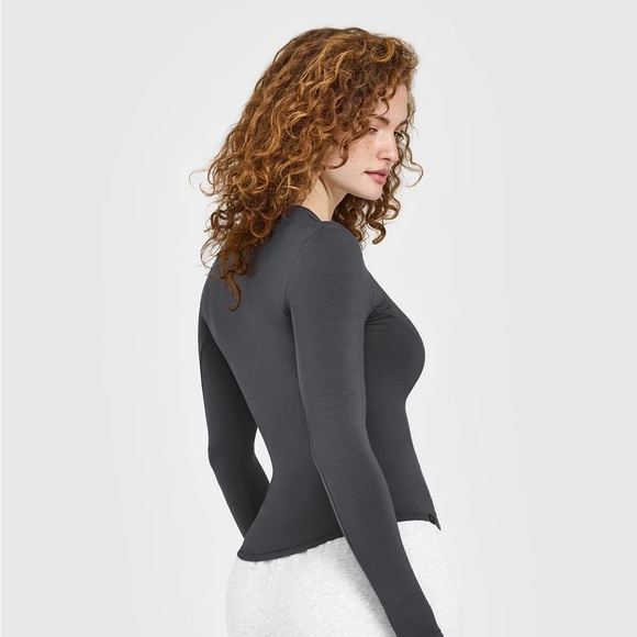 Oner Active Coal Mellow Soft Long Sleeve - Picture 2 of 6